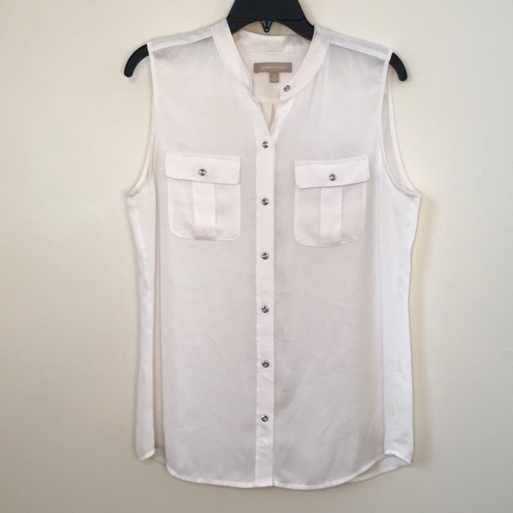 Banana Republic White sleeveless button up shirt